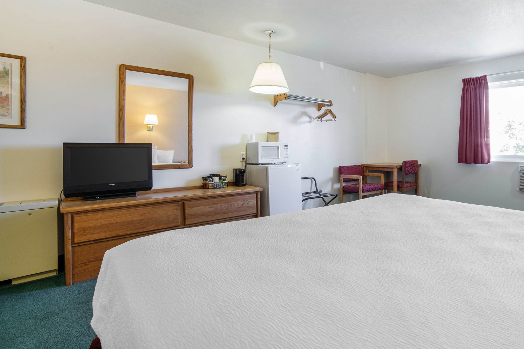 Rodeway Inn Whitehall Habitación foto